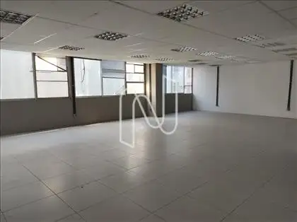  Sala Ampla