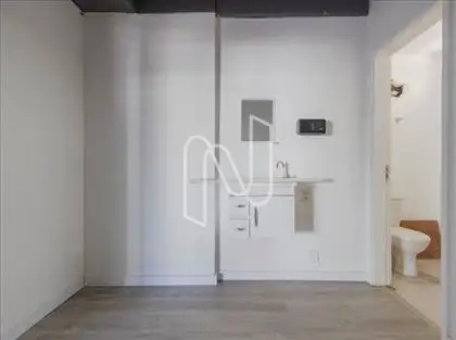 Sala / Copa / Banheiros