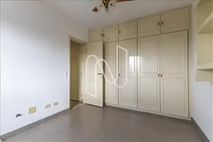 Quarto 4 / Suíte