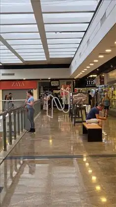 Corredor 2º Piso Shopping 