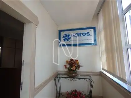 Hall Entrada