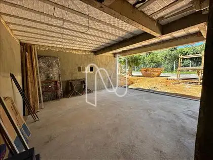 Garagem coberta 