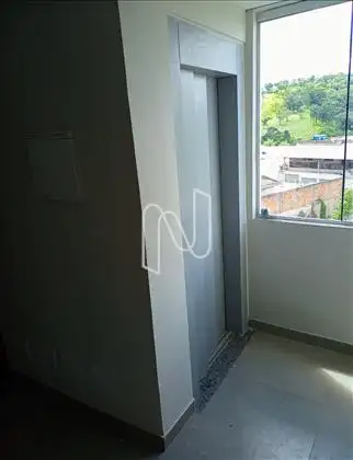 Elevador