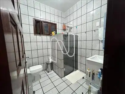 Casa pra venda em localização privilegiada