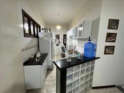 Casa pra venda em localização privilegiada