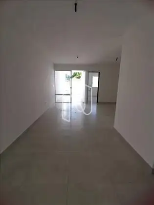 Casa nova pra venda em Feira de Santana