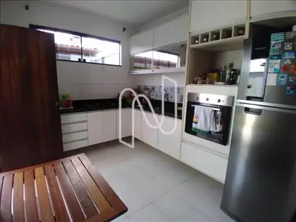 Casa duplex pra venda perto do Boulevard