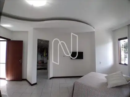 Casa duplex pra venda perto do Boulevard