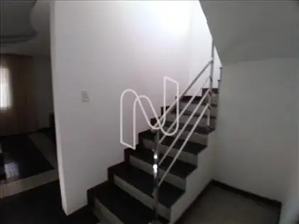 Casa duplex pra venda perto do Boulevard