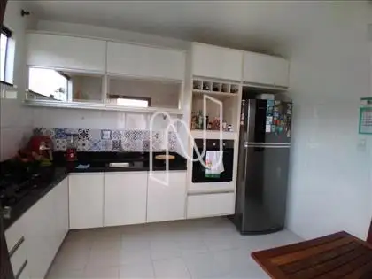 Casa duplex pra venda perto do Boulevard