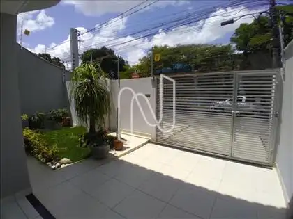 Casa duplex pra venda perto do Boulevard
