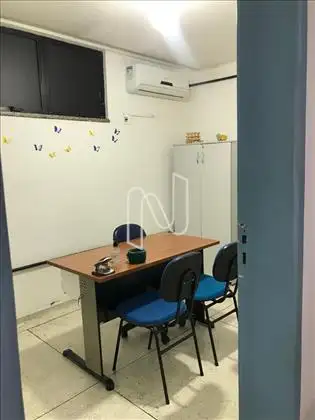 Predio na Avenida Getulio Vargas