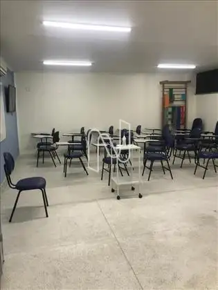 Predio na Avenida Getulio Vargas