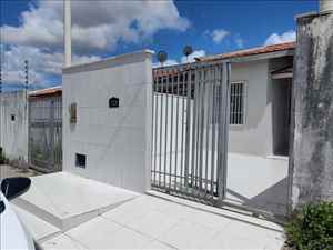 Casa pra venda em Feira de Santana