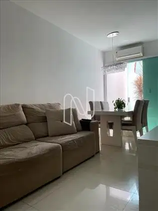 Casa em condomínio proximo  a Ayrton Senna