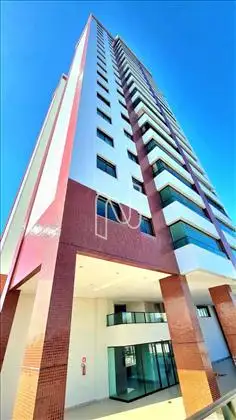 Apartamento pra venda no Magnifique em Feira