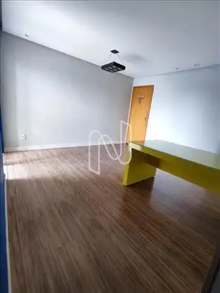 Apto 2Q reformado a venda no bairro Sim