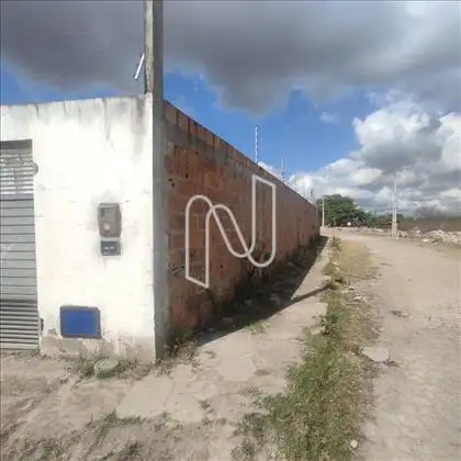  Casa a venda no bairro Campo Limpo 