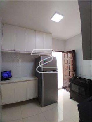 Casa ampla à venda no bairro Brasília 
