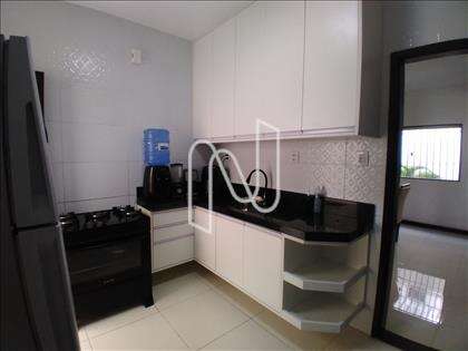 Casa ampla à venda no bairro Brasília 