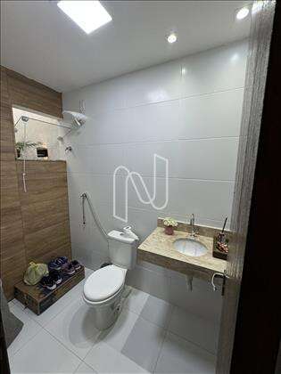 Casa 2 quartos com suíte prox da Fraga Maia