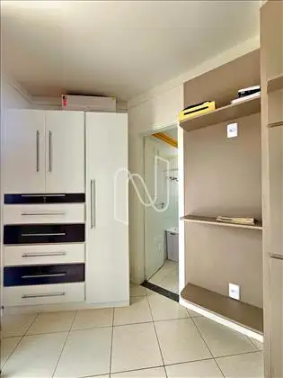     Casa/área interna.