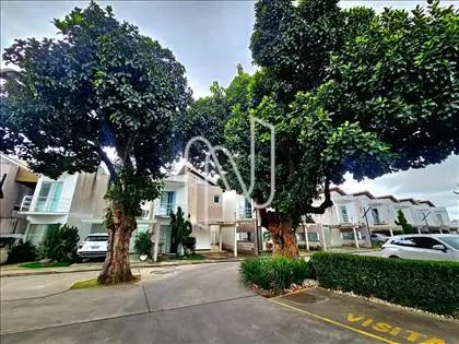    Casa/ área externa.