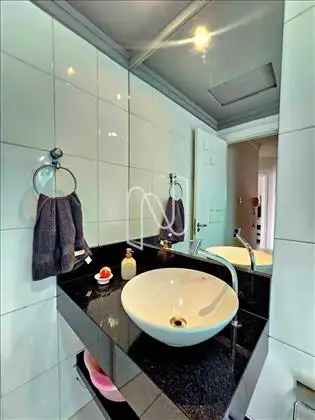  Casa/ banheiro.