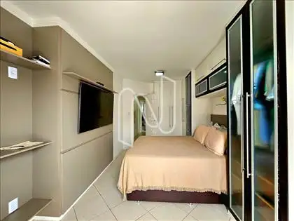     Casa/quarto.