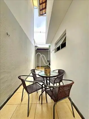     casa/corredor.
