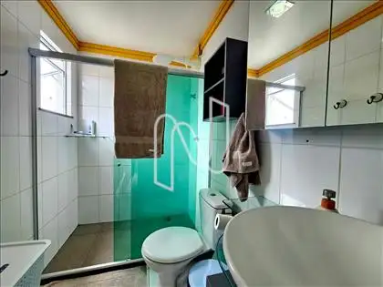  Casa/ banheiro.
