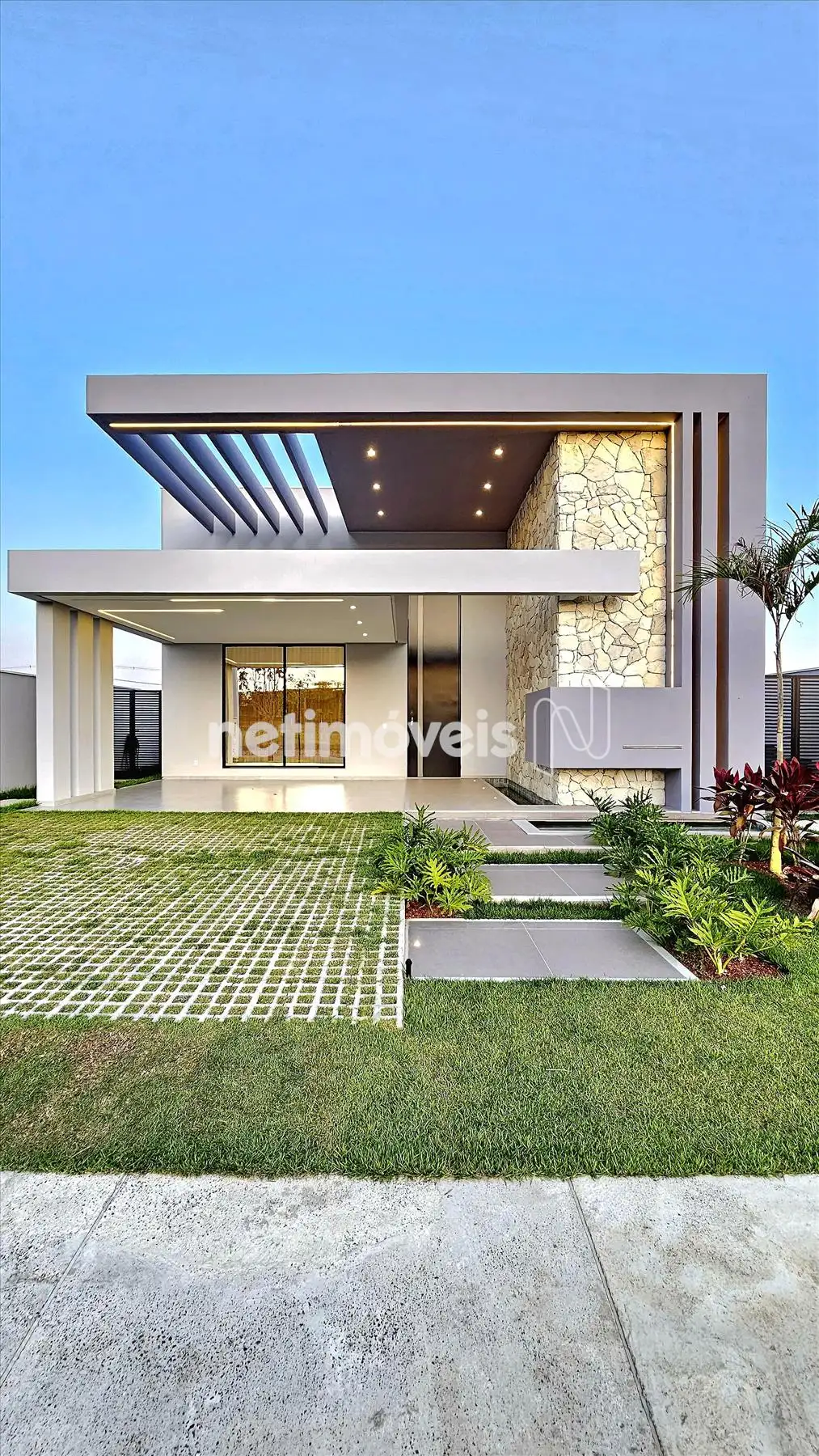 Casa/fachada.Casa/fachada.