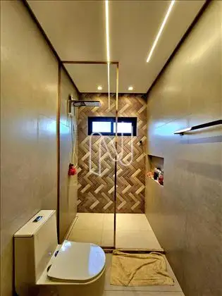       Casa/banheiro.      Casa/banheiro.