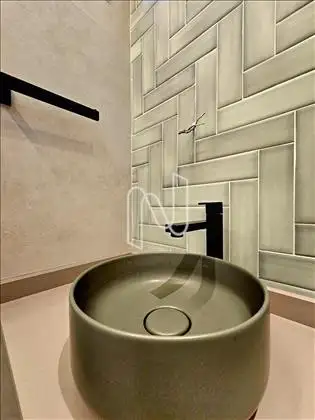       Casa/banheiro.      Casa/banheiro.