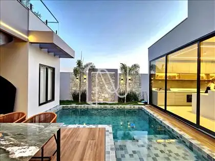  Casa/área piscina. Casa/área piscina.