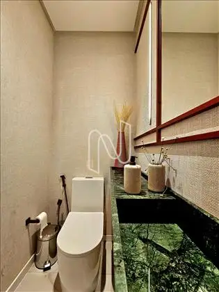       Casa/banheiro.      Casa/banheiro.