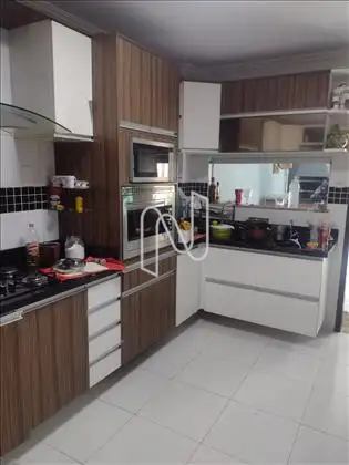  Casa em condominio bairro Santa Monica 