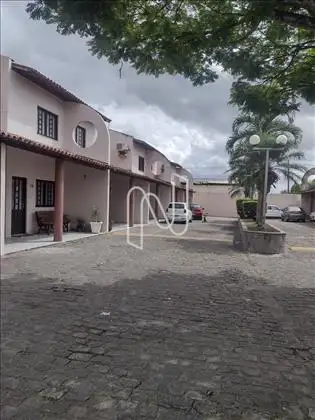  Casa em condominio bairro Santa Monica 