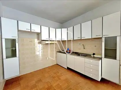   Casa/ área interna. 