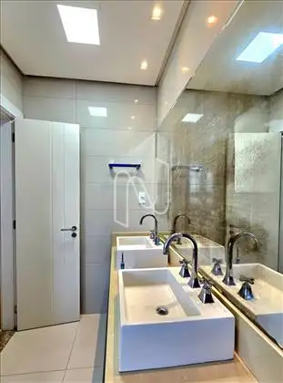  Casa Alto Padrão no Haras Residence 