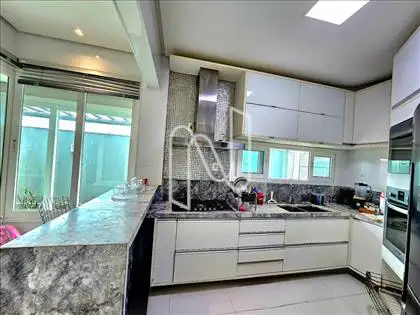  Casa Alto Padrão no Haras Residence 