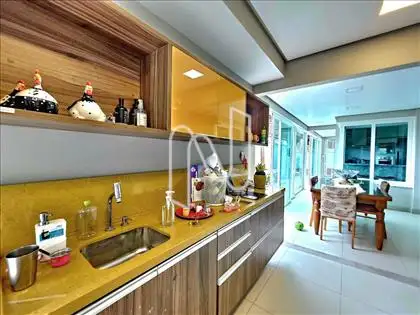   Casa Alto Padrão no Haras Residence