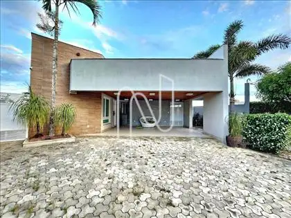  Casa Alto Padrão no Haras Residence 