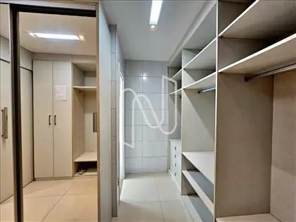  Casa Alto Padrão no Haras Residence 