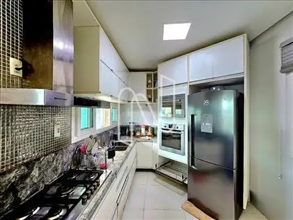  Casa Alto Padrão no Haras Residence 