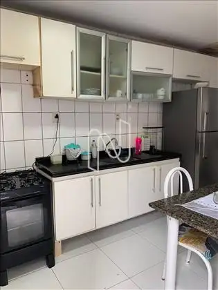  Casa com 3 quartos em condominio pra venda 