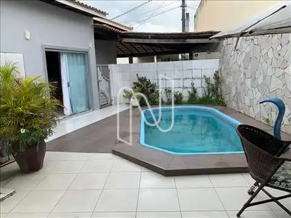  Casa com 3 quartos em condominio pra venda 