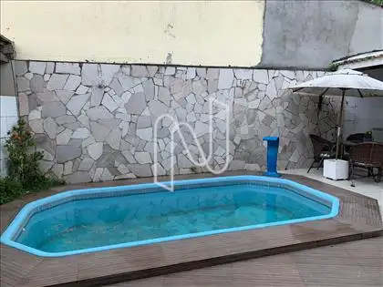  Casa com 3 quartos em condominio pra venda 