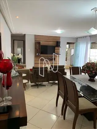  Casa com 3 quartos em condominio pra venda 