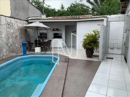 Casa com 3 quartos em condominio pra venda 